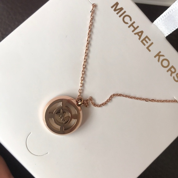 MICHAEL KORS Rose Gold TonePendant Charm NECKLACE - Picture 6 of 7